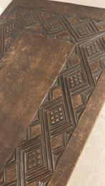 Massieve houten kist met snijwerk, Ophalen, Gebruikt, Minder dan 50 cm, 100 tot 125 cm