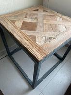 Industriële bijzettafel – massief hout & metalen frame, Huis en Inrichting, Tafels | Bijzettafels, Ophalen, Zo goed als nieuw