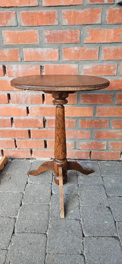 Oud antiek/brocant houten tafeltje vol hout, Antiek en Kunst, Antiek | Meubels | Tafels, Ophalen of Verzenden