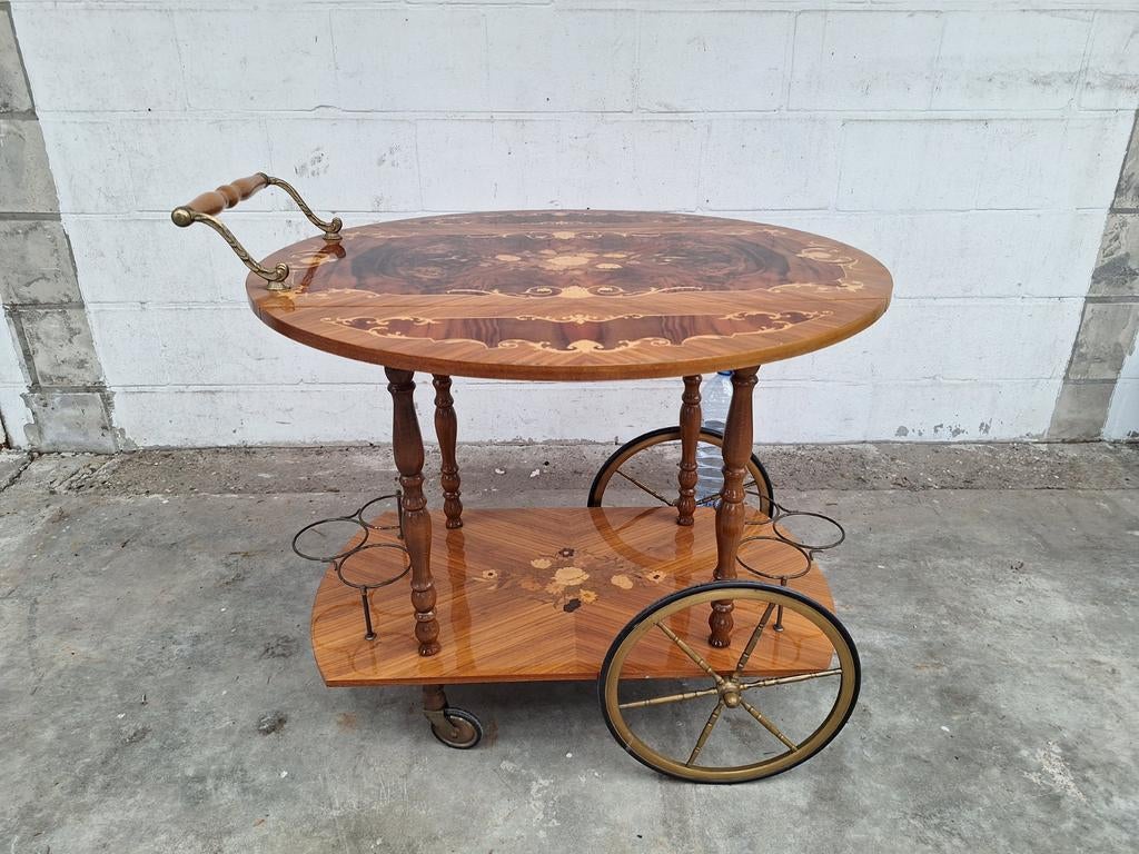 vintage Italiaanse barwagen , Ophalen