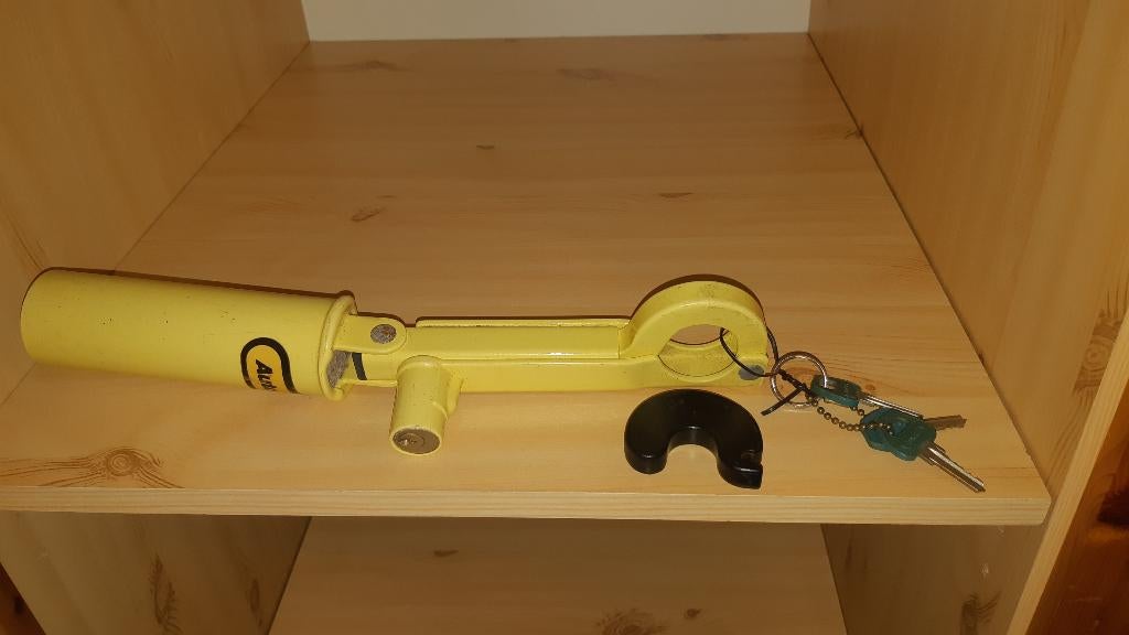 Universeel autoslot, Ophalen, Gebruikt