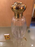 parfums Flacon factice géant, Enlèvement