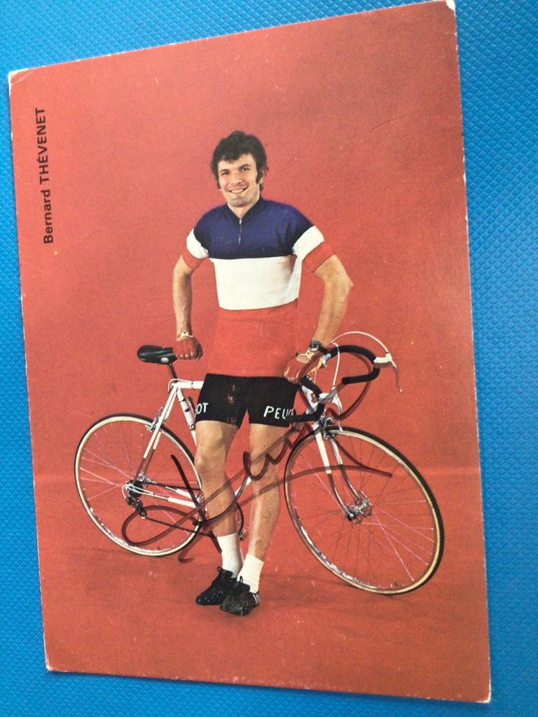 wielerkaart 1974 team peugeot bernard thevenet  signe, Verzenden, Zo goed als nieuw