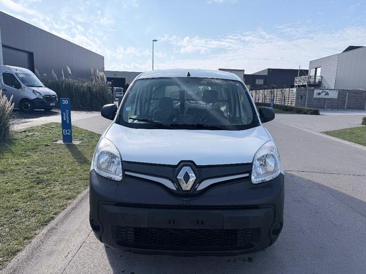 kangoo maxi L2/2020/Diesel/Lez ok -> 2030 4958,67€ hors TVA, Autos, Camionnettes & Utilitaires, Entreprise, Achat, USB, Renault