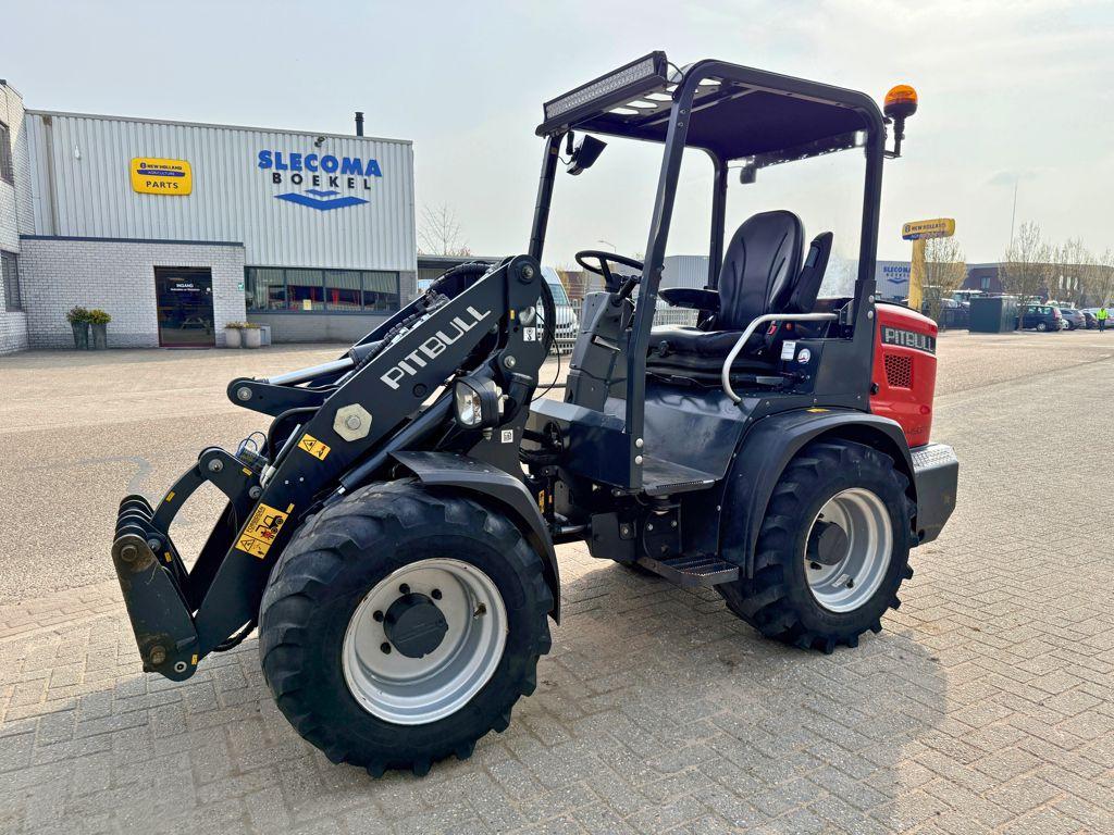 Pitbull X28-45CRT Shovel, Chargeuse sur pneus ou Chouleur