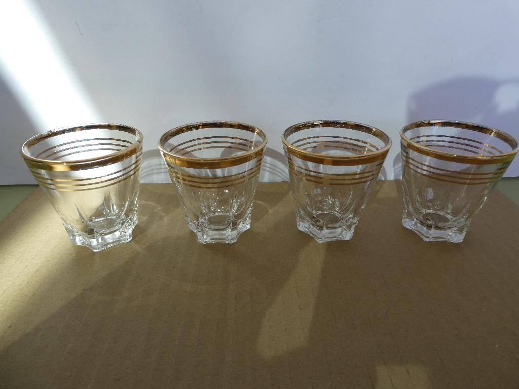 Vier oude borrelglazen shotglazen, Ophalen of Verzenden, Gebruikt, Borrel- of Shotglas