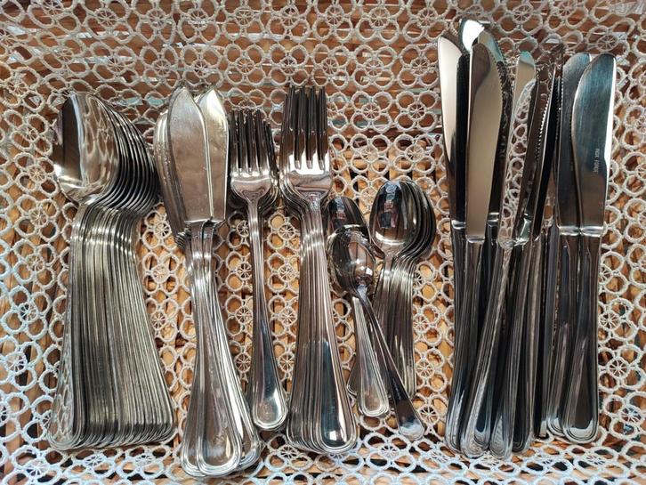 72 couverts Eternum modèle Élégance, Maison & Meubles, Cuisine | Couverts, Comme neuf, Ensemble de couverts, Inox ou Chrome, Enlèvement