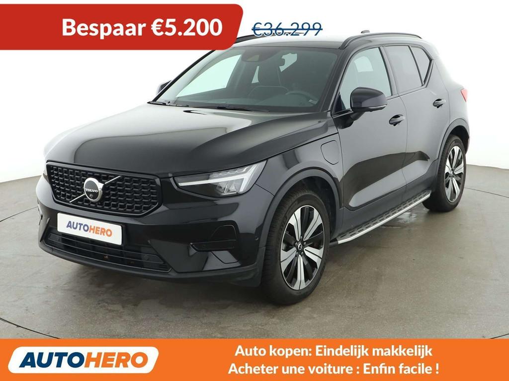 Volvo XC40 1.5 T4 Recharge Plug-in Hybrid Plus Dark 2WD, Auto's, Gebruikt, Skiluik, Zwart, 5 zetels