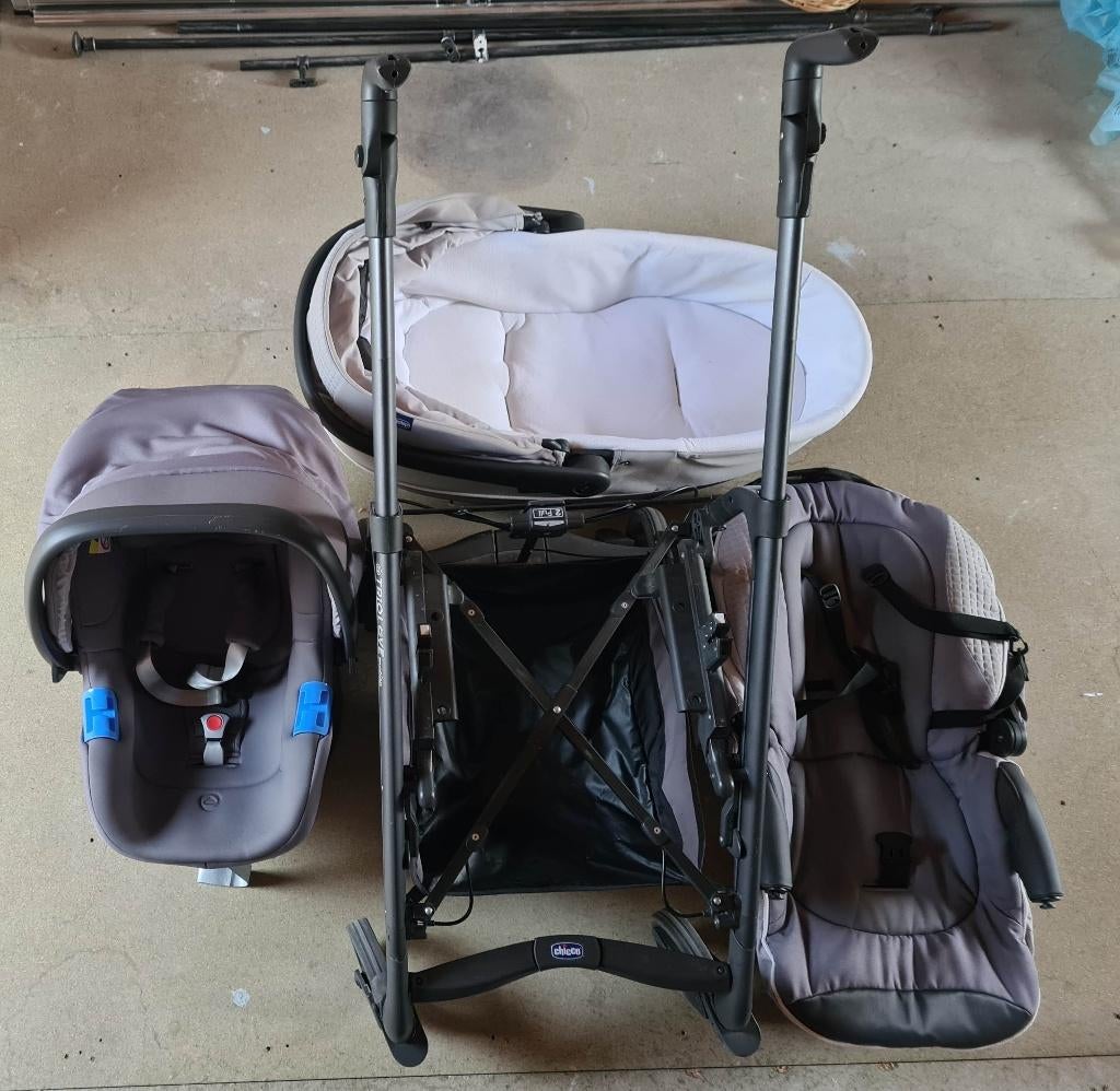 Poussette 3 en 1 Chicco (Landeau+Maxi Cosi+poussette), Enfants & Bébés, Autres marques, Poussette combi, Avec siège auto, Comme neuf