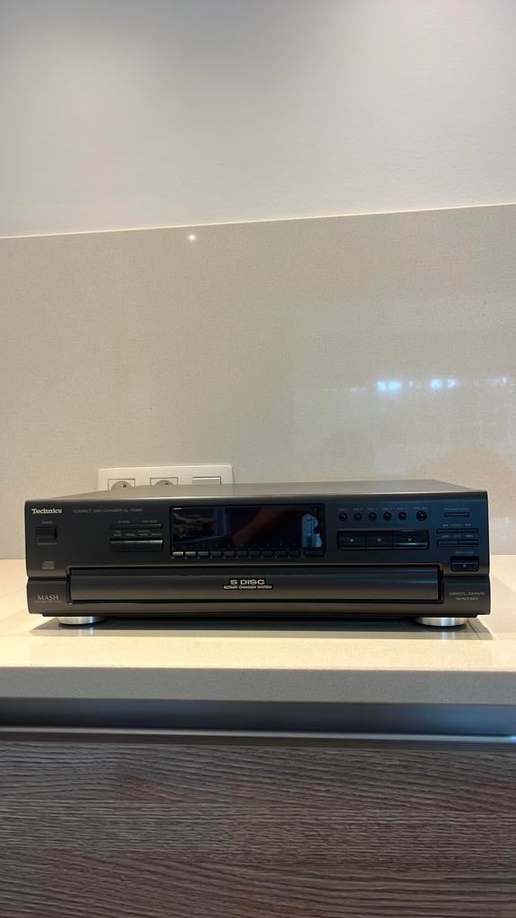 TECHNICS SL-PD887, Audio, Tv en Foto, Cd-spelers, Ophalen of Verzenden, Zo goed als nieuw, Technics, Wisselaar