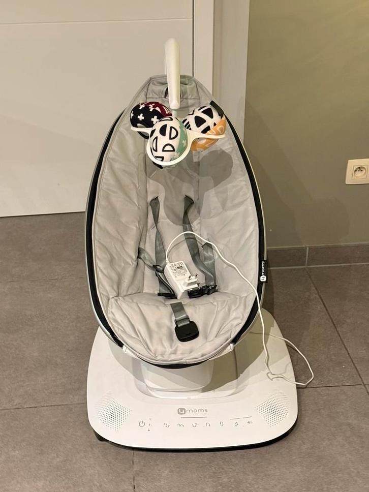 Schommelstoel MamaRoo ZGAN!, Kinderen en Baby's, Wipstoeltjes, Zo goed als nieuw, Schommelstoel, Ophalen