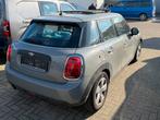 Mini One // Automaat Benzine // Schade, Auto's, Mini, 75 kW, Leder en Stof, Bedrijf, Dealer onderhouden