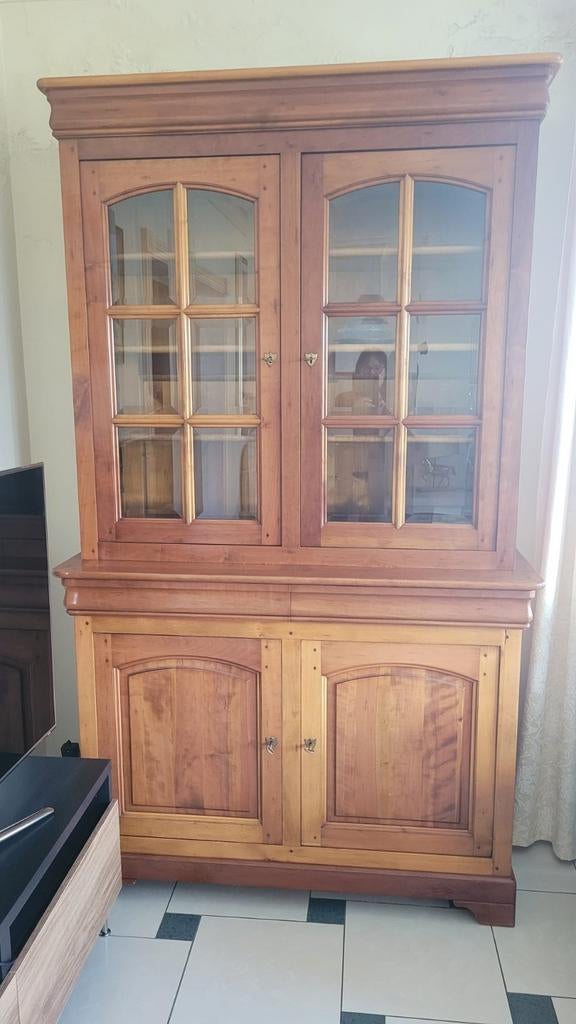 Kersenhouten glazen kast, in zeer goede staat op enkele na, Huis en Inrichting, Ophalen