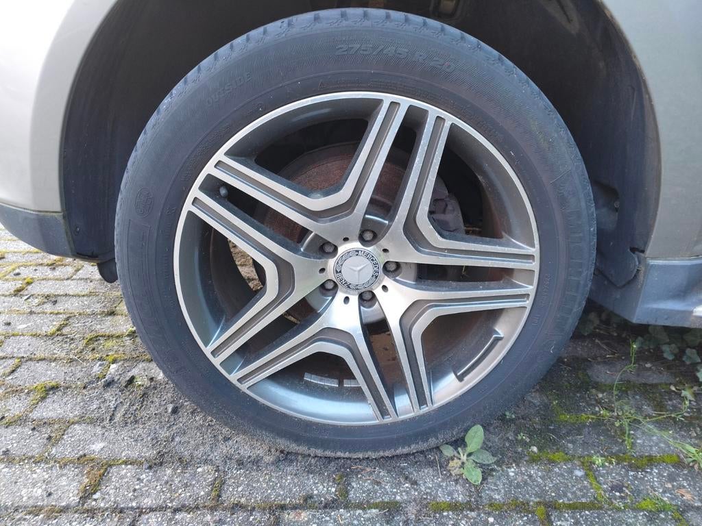 Jantes Mercedes-Benz AMG, bouchon taille 5 * 112 taille de p, Enlèvement ou Envoi, Pneu(s)