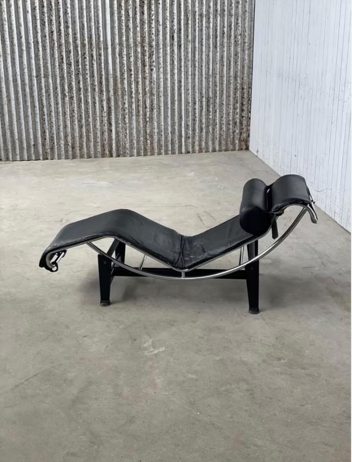 Corbusier LC4 Chaise Longue, Maison & Meubles, Fauteuils, Cuir, Enlèvement