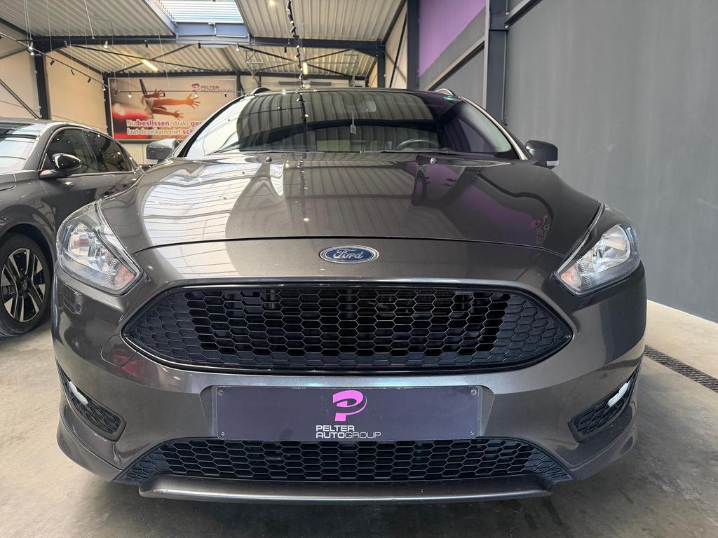 Ford Focus clipper 1.5Tdci ST-Line Eur6b, Argent ou Gris, Achat, https://public.car-pass.be/vhr/fec5bcc1-c612-4bdb-be54-c40b9e6fbd71