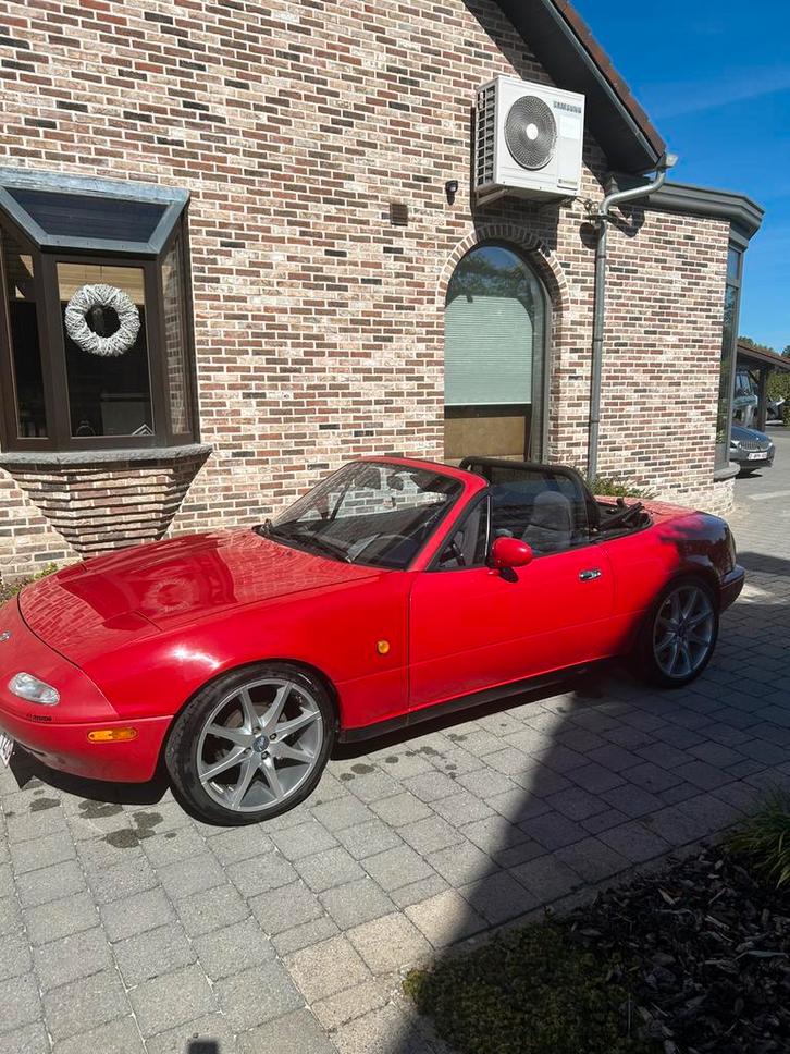 Mazda MX5 d'après une voiture ancienne, Autos, Mazda, Particulier, Enlèvement