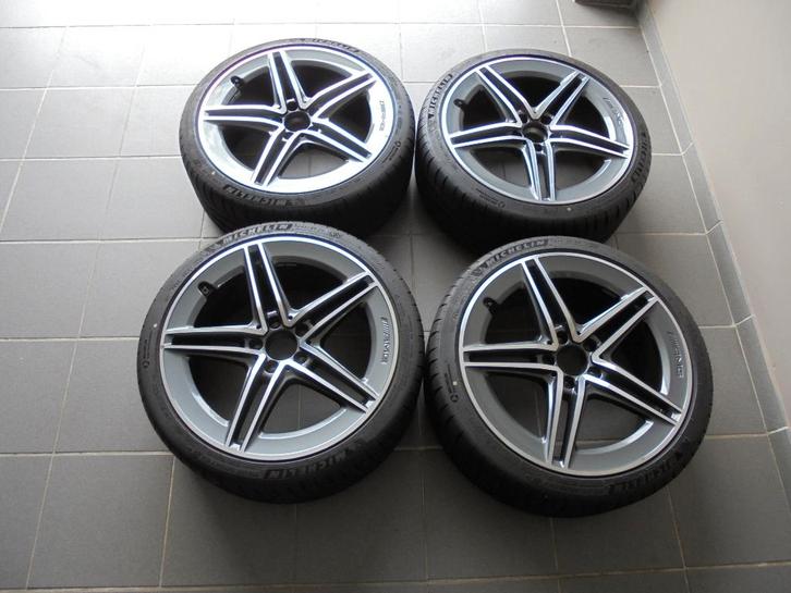 MERCEDES A/CLA 45 S ORIGINELE 19" VELGEN MICH 245/35/ZR19!!!, Auto-onderdelen, Banden en Velgen, Velg(en), Zomerbanden, 19 inch