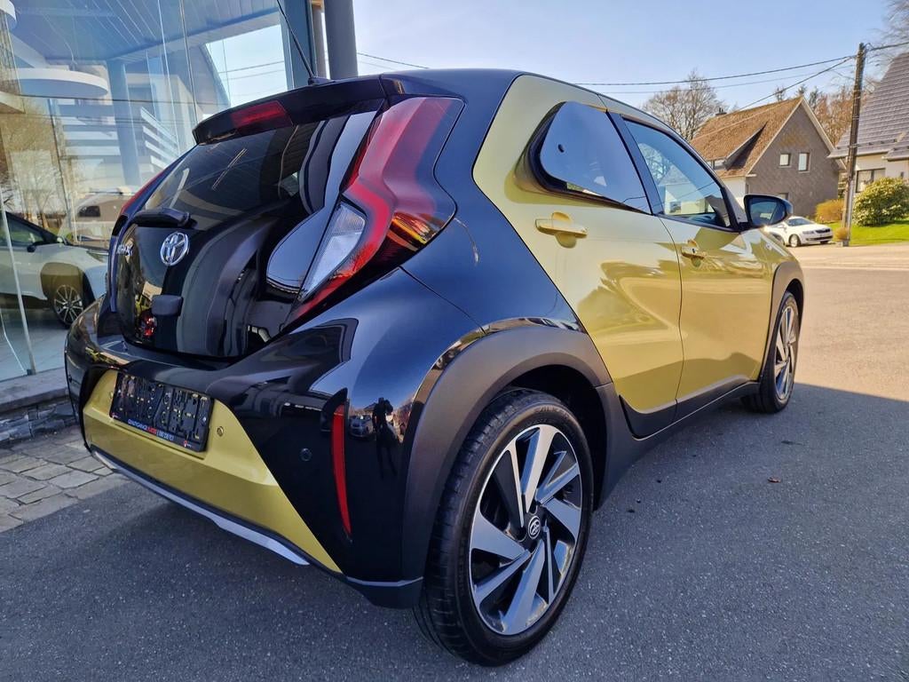 Toyota Aygo X Premiere Edition, 1025 kg, Achat, 998 cm³, Entreprise