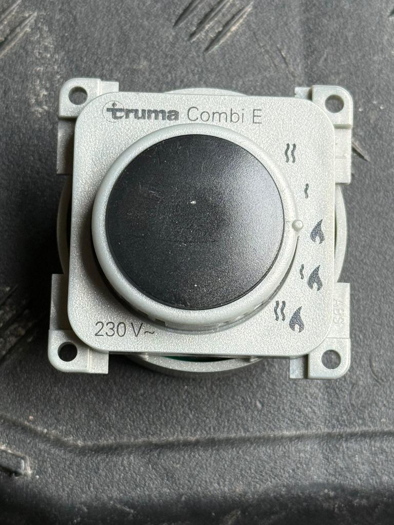 Sélecteur d'énergie Truma CP classic E, Caravanes & Camping, Camping-car Accessoires, Comme neuf, Enlèvement ou Envoi