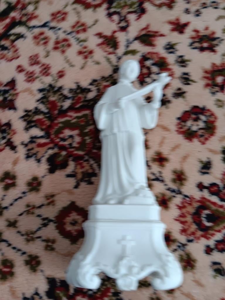 Heiligenbeeld in biscuit, Ophalen