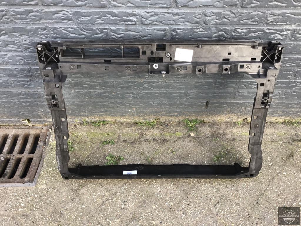 Panneau avant neuf et d'origine pour Skoda Octavia 4 ( parti, Infoline@skoda-auto.cz, Tr. Vaclava Klementa 869
293 01  Mlada Boleslav, CZ