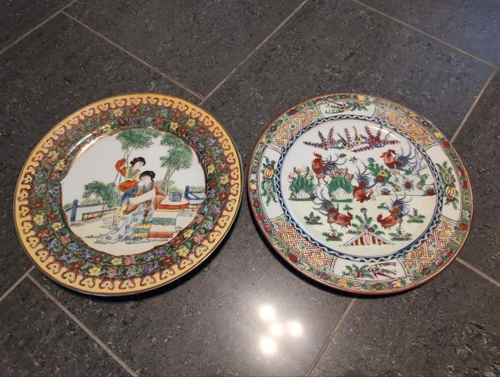 Set van 2 Vintage Chinese Sierborden – Handbeschilderd, Antiek en Kunst, Antiek | Wandborden en Tegels, Ophalen of Verzenden