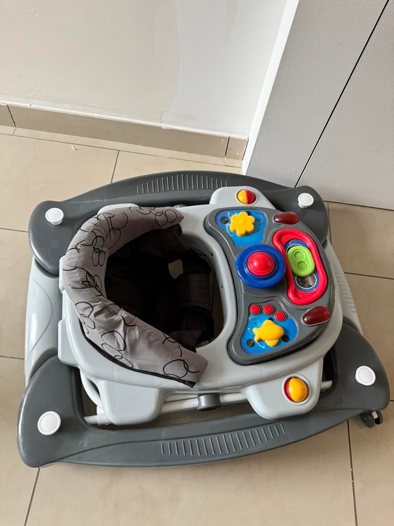 Loopstoel in goede staat, Kinderen en Baby's, Speelgoed | Babyspeelgoed, Zo goed als nieuw, Ophalen