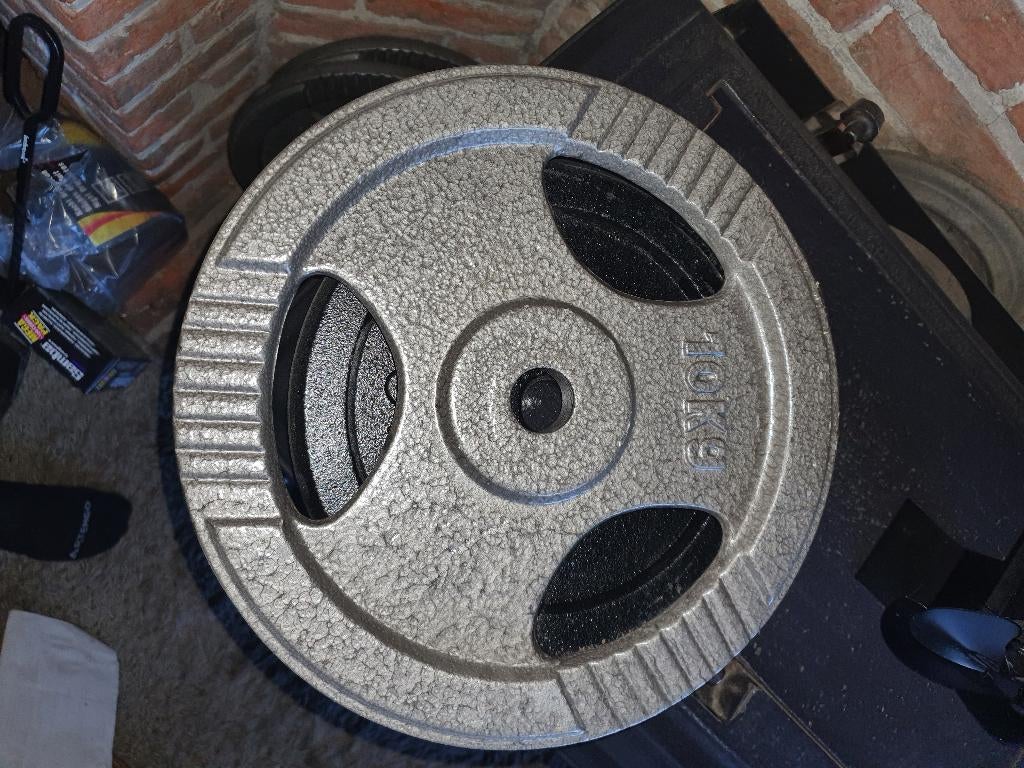 Halter Gewichten + Grote Baar 10kg, Sports & Fitness, Équipement de fitness, Enlèvement, Comme neuf, Plaques d'haltères