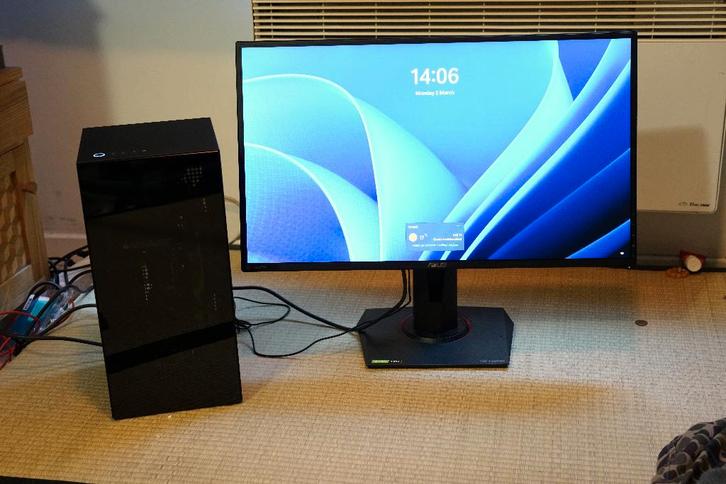 Amd gaming pc with monitor 1440p, Computers en Software, Desktop Pc's, Gebruikt, SSD, 32 GB, Met videokaart, Met monitor, Gaming