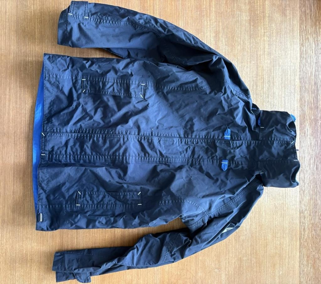 Waterdichte regen-zeiljas – Tribord (Decathlon), Enfants & Bébés, Vêtements enfant | Taille 146, Garçon ou Fille, Decathlon, Comme neuf