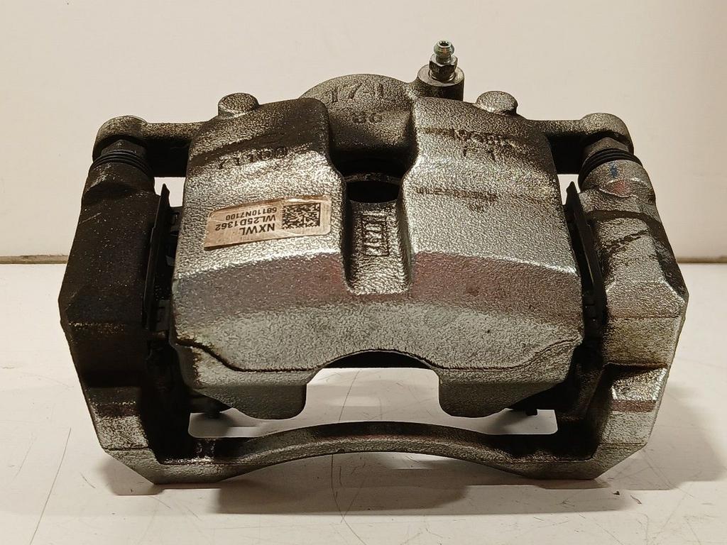 Remklauw links voor Hyundai Tucson, Onderdelen@venauto.nl, Van der Ven Autorecycling B.V., Gebruikt, Ettenseweg 76, 4706 PB Roosendaal, The Netherlands