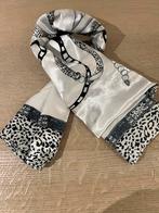 Hals doek( in zijde ), geen merk. 85x85 cm nieuw, Kleding | Dames, Mutsen, Sjaals en Handschoenen, Ophalen of Verzenden, Zo goed als nieuw