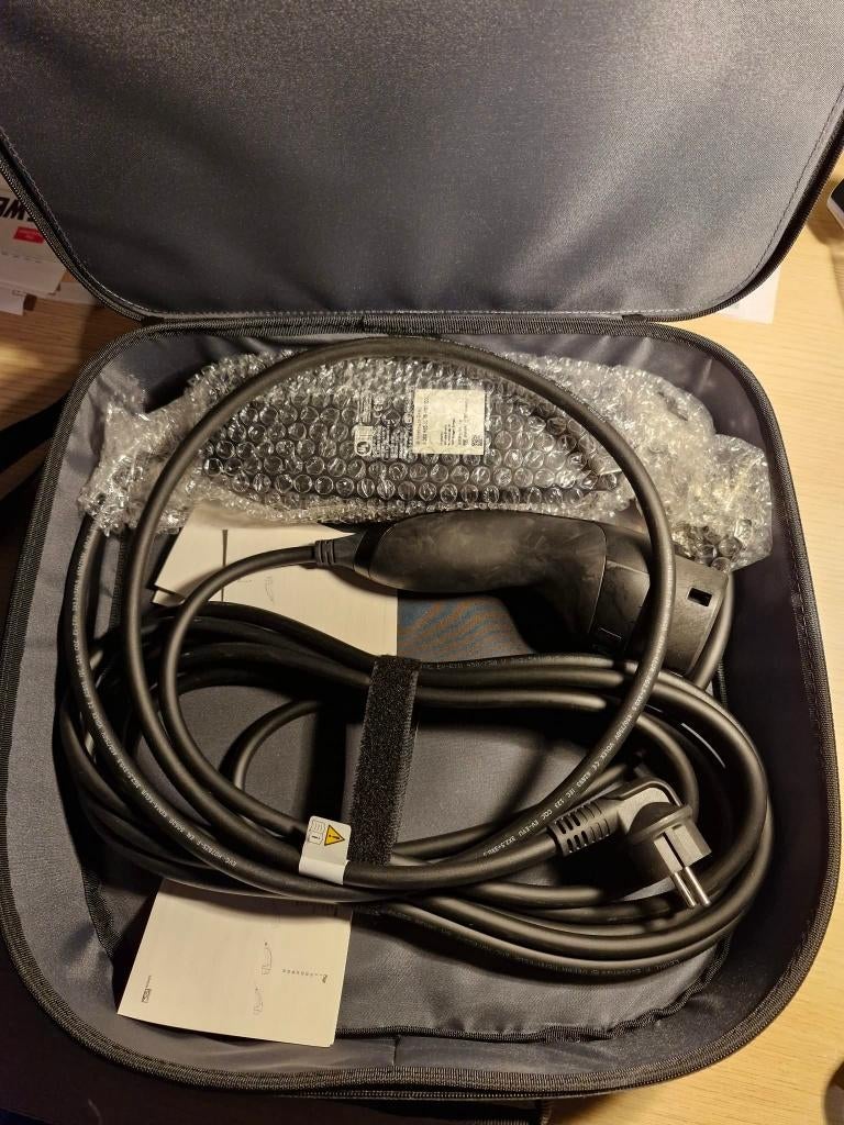 Portable Charge Cable - Mercedes EQA 250(+), Ophalen of Verzenden, Zo goed als nieuw, Laadpaal en Laadkabel