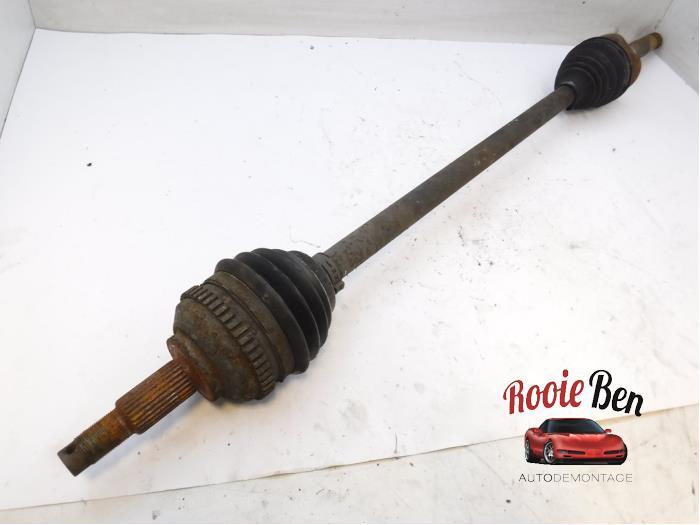 Aandrijfas rechts-voor van een Chrysler Voyager, Auto-onderdelen, Gebruikt, -, Ophalen of Verzenden, -