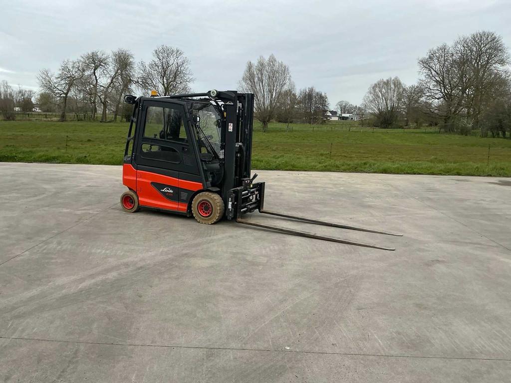 Linde E25-02 2018 Élévateur avec batterie 2023, Électrique, Chariot élévateur, Linde