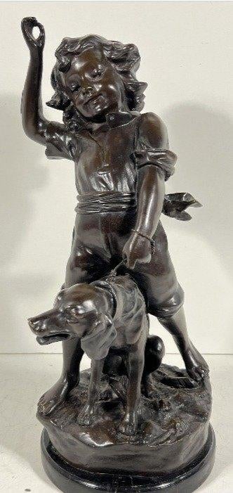 bronze enfant et son chien signe, Antiquités & Art, Enlèvement ou Envoi, Bronze