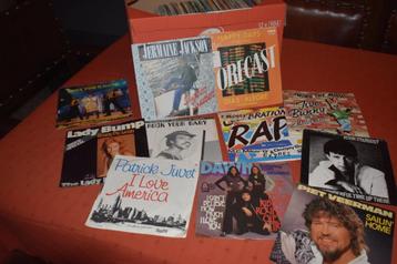 lot met 50 stuks 45t vinylsingels beschikbaar voor biedingen