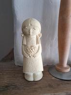 Beeldje meisje Stone Art Belgium, Ophalen of Verzenden