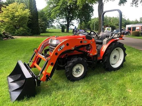 Kubota GB20 met voorlader, Articles professionnels, Machines & Construction | Jardin, Parc & Sylviculture, Autres types