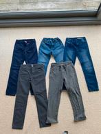 Jeans chino en fancy jogging maar 134, waarvan 4 nauwelijks, Kinderen en Baby's, Kinderkleding | Maat 134, Ophalen of Verzenden