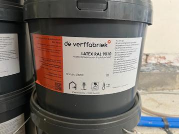 Latex Muurverf Ral 9010 beschikbaar voor biedingen