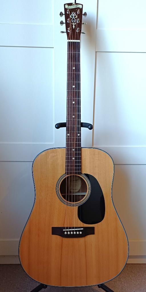Blueridge BR40 Solid Sitka Spruce Top 2008 état neuf, Musique & Instruments, Instruments à corde | Guitares | Acoustiques, Comme neuf