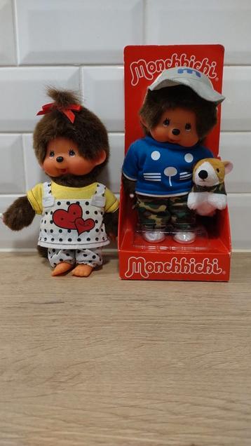 Twee monchhichi poppetjes beschikbaar voor biedingen