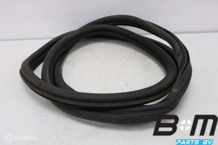 Achterkleprubber Audi A3 8P Sportback 8P4827705, Auto-onderdelen, Interieur en Bekleding, Gebruikt