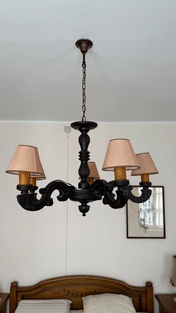 Houten kroonluchter moet weg tegen 08/11 beschikbaar voor biedingen