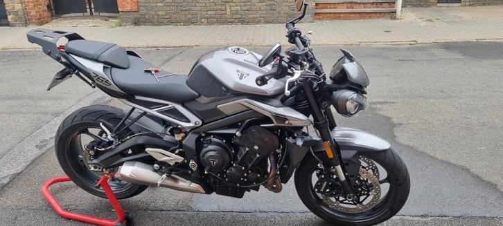 Triumph Street Triple 765 R, Motos, Motos | Triumph, Particulier, plus de 35 kW, 3 cylindres, ABS, Quickshifter, Contrôle de traction