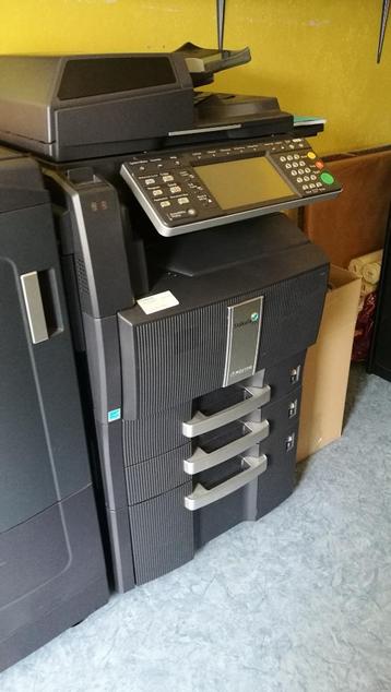 Kyocera Taskalfa 552 met finisher , print - kopie - scanner beschikbaar voor biedingen