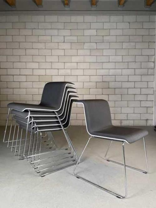 Bulo Tab Chair  grijs kunstleer, Huis en Inrichting, Stoelen, Zo goed als nieuw, Vijf, Zes of meer stoelen, Kunststof, Leer, Metaal
