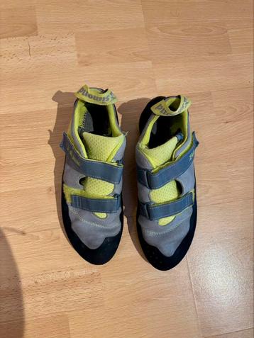 Klimschoenen maat 40 beschikbaar voor biedingen